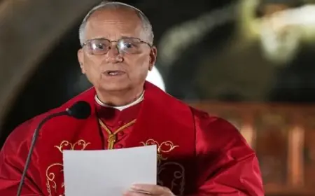 بابا الفاتيكان يدعو من جبل لبنان إلى السلام من خلال الحوار