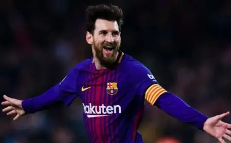 المدير الرياضي لبرشلونة يؤكد غياب ميسي عن العودة ويشير إلى الضغوط الكبيرة التي يواجهها لامين يامال في الجيل الحالي