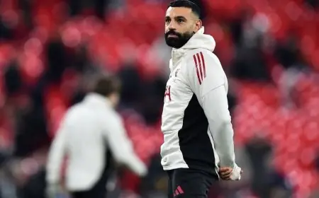 سلوت يكشف السبب وراء غياب محمد صلاح عن ليفربول