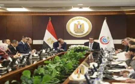 وزير الصحة يؤكد أن ضمان توفر الدواء الآمن والفعّال لكل مواطن هو مسؤولية وطنية حيوية