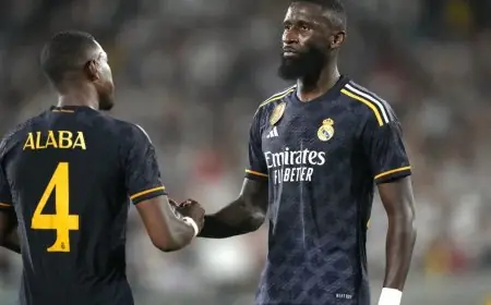 الدوري السعودي ينظر إلى ضم قلبي دفاع ريال مدريد خلال فترة الانتقالات الصيفية