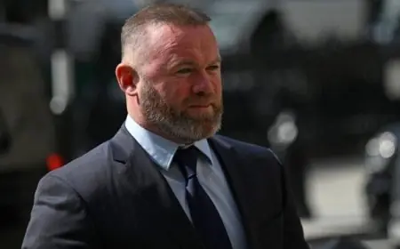 روني ينتقد محمد صلاح وينصح سلوت بعد التصريحات الأخيرة