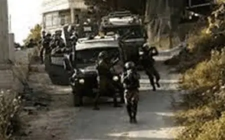 اقتحام القوات الخاصة الإسرائيلية لمخيم الأمعري للاجئين في قلب الضفة الغربية