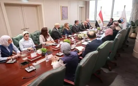 وزير الصحة يستعرض خطة توطين تكنولوجيا الأجهزة الطبية مع جنرال إلكتريك