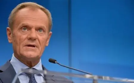 رئيس وزراء بولندا يؤكد توافق أوروبا على رفض بنود الخطة الأمريكية للسلام في أوكرانيا