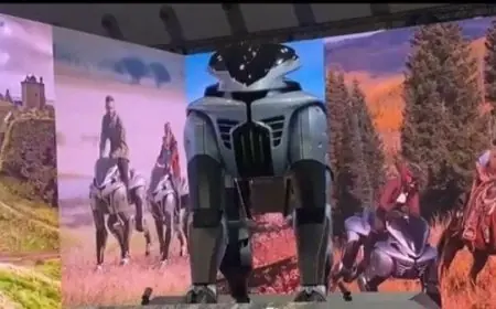 كاواساكي تطلق روبوت كورليو الأسد الآلي يجمع بين قوة الدراجة النارية وفروسية الحصان