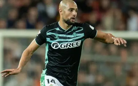 أمرابط يغادر بيتيس متوجها إلى المغرب لاستعادة لياقته قبل انطلاق كأس إفريقيا 2025