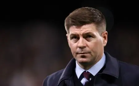 جيرارد يوجه رسالة دعم لصلاح ويتمنى إنهاء الأزمة وعودته لتسجيل الأهداف مع الفريق