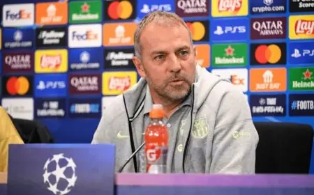 فليك يمنح لاعبي برشلونة استراحة مميزة بعد انتصارهم على أينتراخت فرانكفورت في دوري أبطال أوروبا