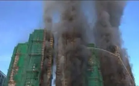 زيادة عدد ضحايا حريق هونج كونج إلى 65 قتيلا