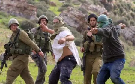 إصابة 10 فلسطينيين بالرصاص خلال هجوم مستوطنين على خلايل اللوز قرب بيت لحم