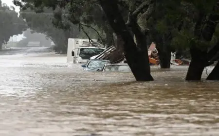 زيادة مأساوية في عدد ضحايا الفيضانات بجزيرة سومطرة الإندونيسية إلى 248 شخصا