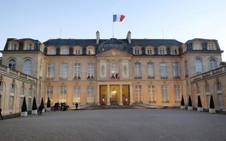 ماكرون يستضيف زيلينسكي في باريس يوم الاثنين المقبل لتعزيز العلاقات الثنائية