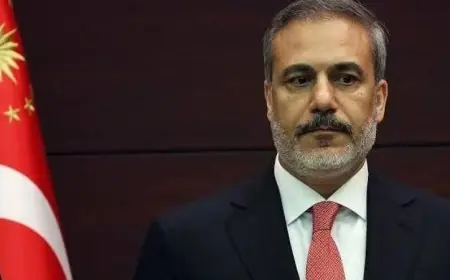 زيارة وزير خارجية تركيا إلى إيران غدا تعزز العلاقات الثنائية