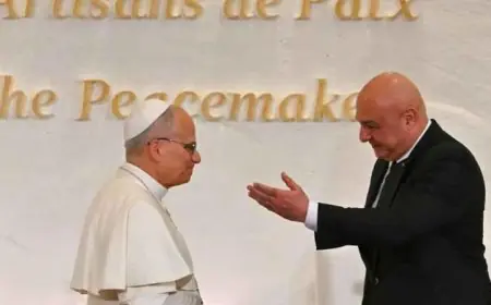 رئيس لبنان يؤكد للعالم أننا باقون ولن نستسلم أو نيأس