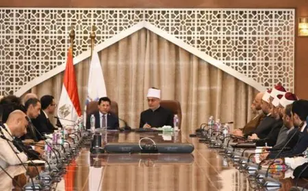 مفتي الجمهورية يلتقي وزير الشباب والرياضة لتعزيز التعاون المشترك في المجالات الرياضية والشبابية