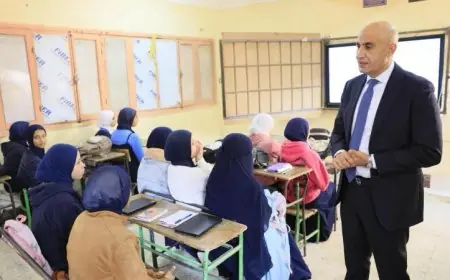 وزير التعليم يقوم بزيارة مفاجئة لمدارس البدرشين والصف في الجيزة لتعزيز انضباط الدراسة