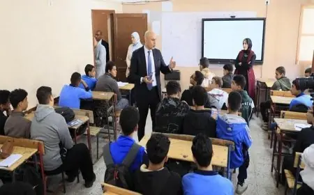 صور توضح توجيهات وزير التعليم لتحسين البيئة المدرسية وصيانة الأثاث المدرسي