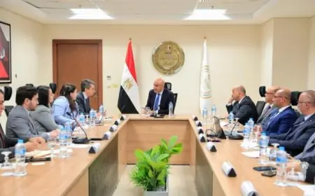 نجاح وزير التعليم في تقليل الكثافات الطلابية وتوفير المعلمين للقضاء على العجز