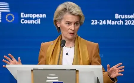 رئيسة المفوضية الأوروبية تقترح استخدام الأصول الروسية لتعويض أوكرانيا