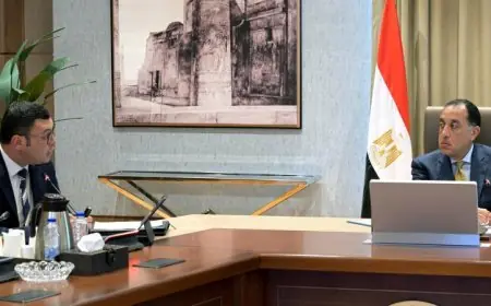 مدبولي يعزز كفاءة شبكة الطرق إلى مطار الإسكندرية الدولي بتحديثات جديدة