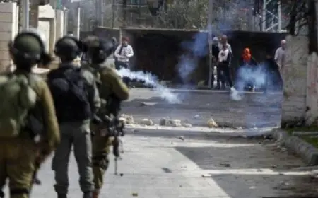 إصابة سبعة فلسطينيين جراء اعتداء مستوطنين عنيف شمال الخليل