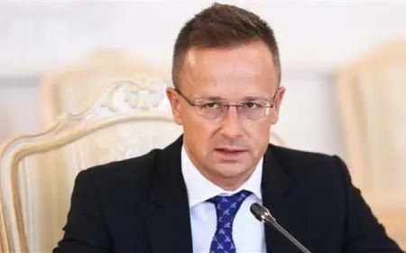 وزير خارجية المجر يحذر من ضعف أوروبا وعزلتها السياسية