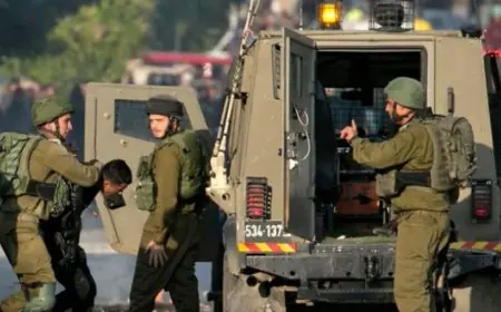 قوات الاحتلال تداهم وتعتقل 43 فلسطينيا في الضفة الغربية