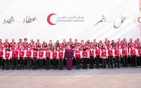 السيدة انتصار السيسي تؤكد إصرار الهلال الأحمر المصري على شعار عمل يثمر عطاء يتجدد