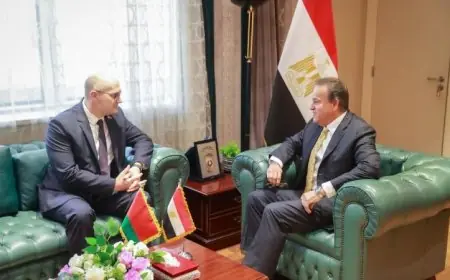 وزير الصحة وسفير بيلاروسيا يتفاوضان حول تعزيز التعاون الصحي ودعم المنتجات المصرية