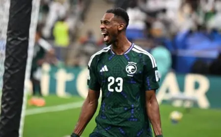 كنو يحتفل بهدفه القاتل في شباك فلسطين بإهدائه إلى والدته والشعب السعودي