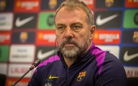هانزي فليك يركز على برشلونة ويتجنب الحديث عن ريال مدريد