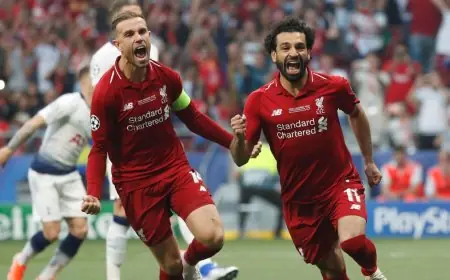 محمد صلاح وجوردان هندرسون يتحدثان عن السعودية خلال غداء سري مثير
