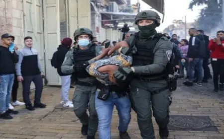 قوات الاحتلال تعتقل 43 فلسطينيًا في مداهمات عسكرية بعدة محافظات في الضفة الغربية