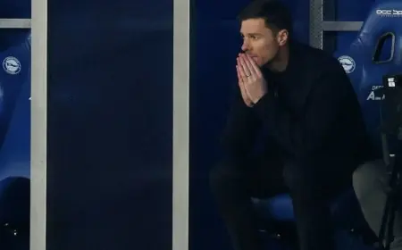 تشابي يشيد بالظهير الجديد رغم خطأه وينفي الخلاف مع فينيسيوس بلمسة ودية