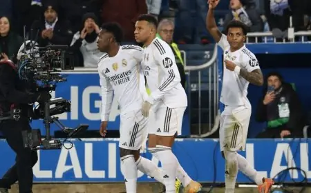 فينيسيوس يكشف عن كلماته بعد تجاهل حكم مباراة ريال مدريد لركلة جزاء مهمة