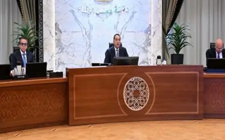 مدبولى يبرز التزام الحكومة بحقوق الصحفيين والإعلاميين ويشدد على أهمية حرية التعبير ضد الأكاذيب