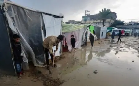 الأمطار تهدد حياة النازحين في غزة والجهود الإنسانية تواجه عوائق برفض دخول إمدادات الطوارئ حسب المنظمة الدولية للهجرة