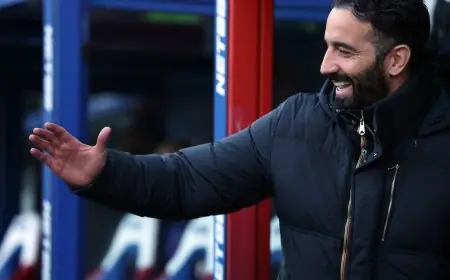 ناشئو مانشستر يونايتد يشنون هجومًا قويًا على أموريم بسبب تصريحاته المثيرة