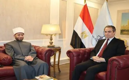 وزير الأوقاف يتحدث في صالون ماسبيرو الثقافي عن الدين والتنوير في حوار حول الإسلام والعالم