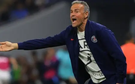 لويس إنريكي يعبر عن سعادته بعد تحقيق اللقب السادس ويؤكد أنه ليس أمراً سيئاً