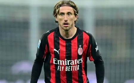 لوكا مودريتش يوصي إدارة ريال مدريد بالتعاقد مع نجم باريس سان جيرمان