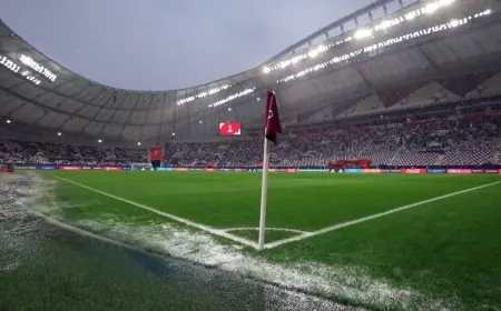 أمطار غزيرة تؤجل مباراة السعودية والإمارات في كأس العرب