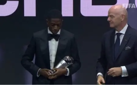 عثمان ديمبيلي يتوج بجائزة ذا بيست كأفضل لاعب في العالم لعام 2025