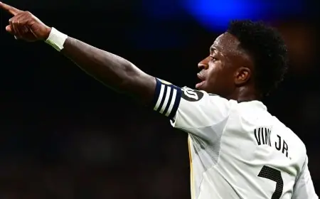 فينيسيوس يزيل صورة قميص ريال مدريد بعد ردود فعل سلبية من جماهير برنابيو