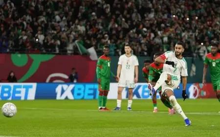 هدف تاريخي لرياض محرز يقود الجزائر للتقدم في مواجهة بوركينا فاسو