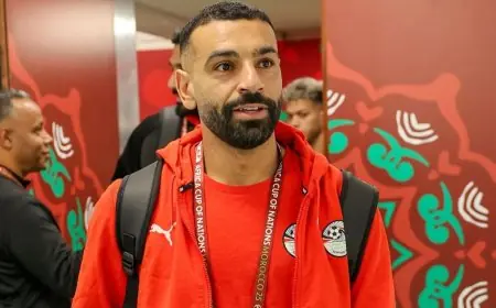 محمد صلاح يخرج من التشكيلة الأساسية لمصر ضد أنغولا في كأس إفريقيا