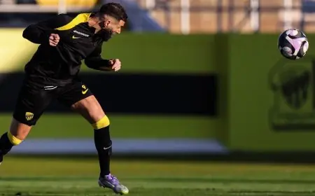 توقعات تشكيلة الاتحاد لمواجهة نيوم في الدوري السعودي مع عودة ديابي