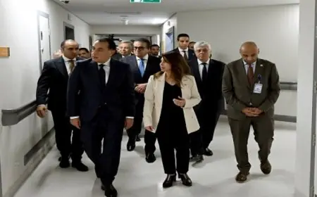رئيس الوزراء يجري جولة ميدانية في مستشفى جامعة الجيزة الجديدة ويطلع على أقسامه الحيوية