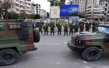 حظر تجول في اللاذقية بعد اندلاع احتجاجات عنيفة
